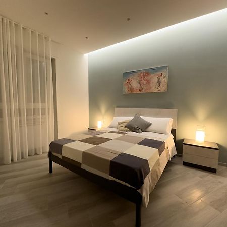 Al Civico3 Home & Suites Салерно Екстериор снимка