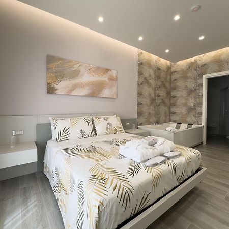 Al Civico3 Home & Suites Салерно Екстериор снимка