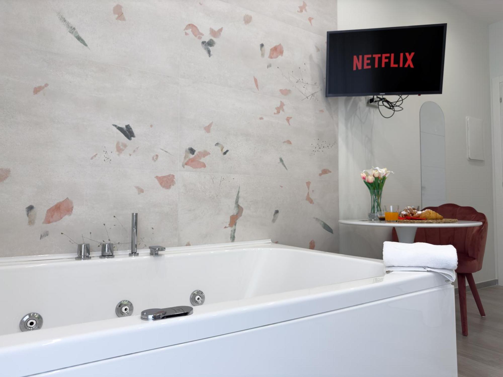 Al Civico3 Home & Suites Салерно Екстериор снимка